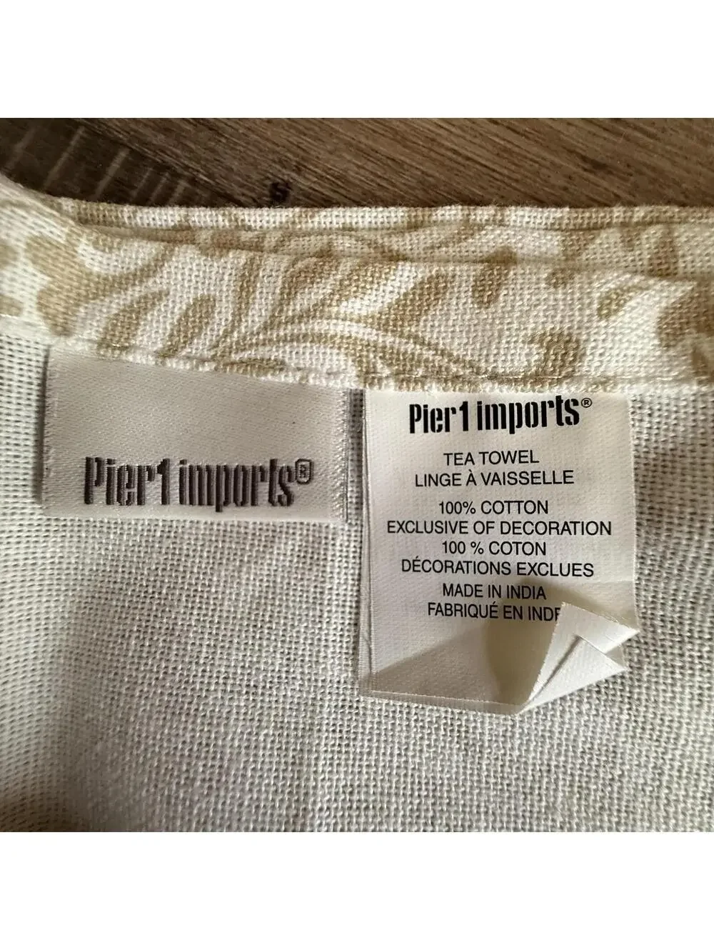 Pier 1 Imports Christmas Golden Retriever/Lab Tea/Hand Towel  Embroidered NWT
